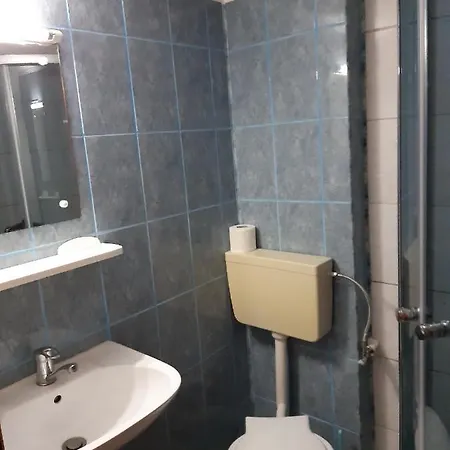 Pensjonat Alexandra 2*